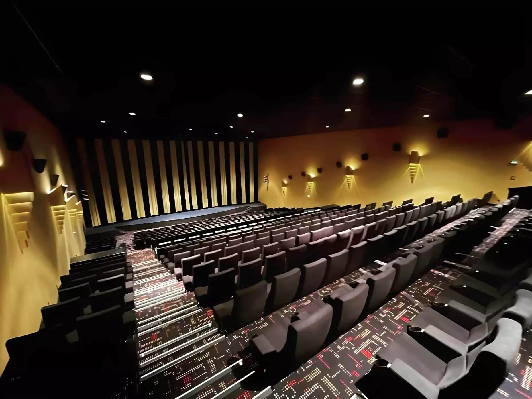 Manual recliner cinema chairs Image